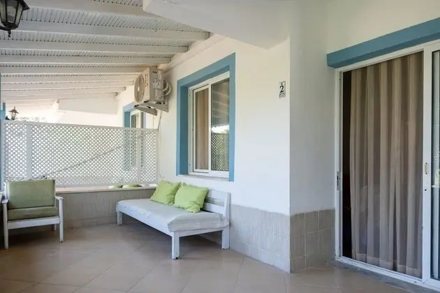 Verandalı Giriş Apart 1+1