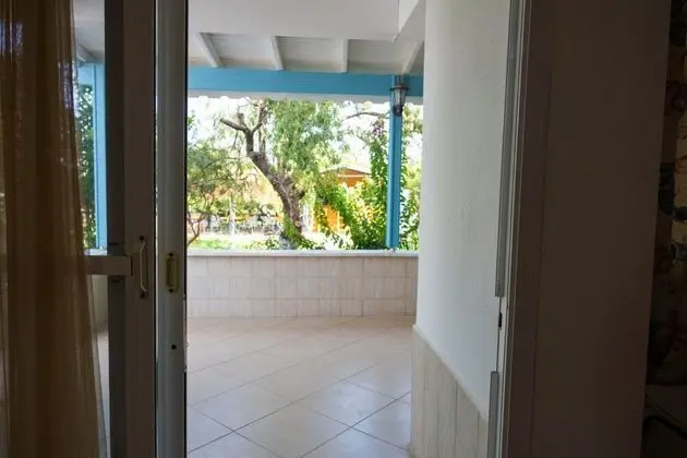 Verandalı Giriş Apart 1+1