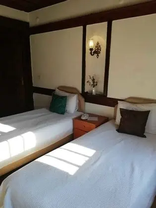 Standard Tek Büyük veya İki Ayrı Yataklı Oda