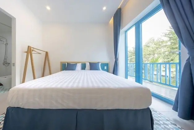 Tek Büyük Yataklı Oda, Balkon