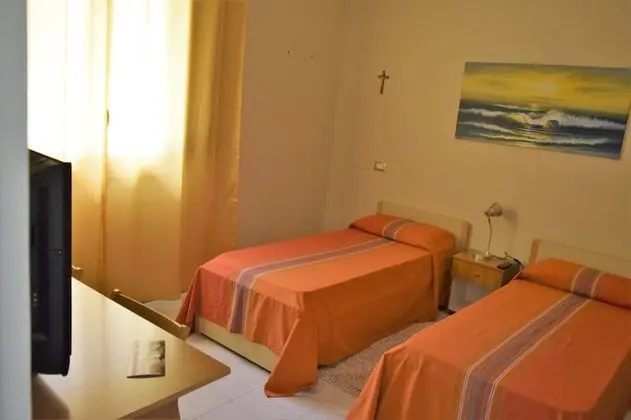 Economy Tek Büyük Yataklı Oda (External bathroom)
