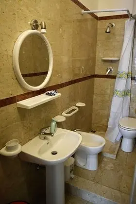 Economy Tek Büyük Yataklı Oda (External bathroom)