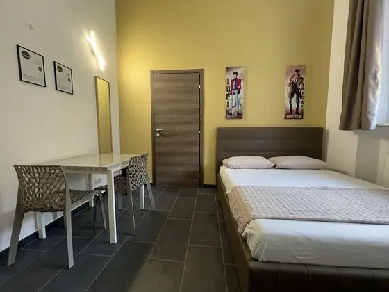 Basic Tek Büyük veya İki Ayrı Yataklı Oda