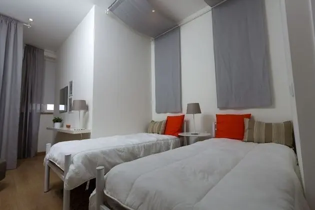 Tek Büyük veya İki Ayrı Yataklı Oda