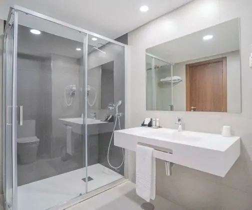 Deluxe Tek Büyük Yataklı Oda (Castle View | Spa | Parking)