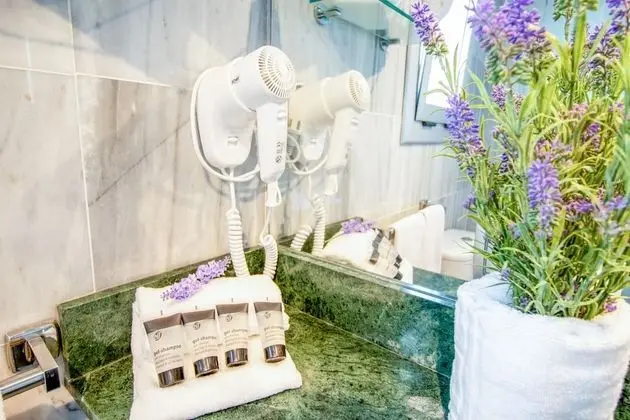 Tek Büyük veya İki Ayrı Yataklı Oda