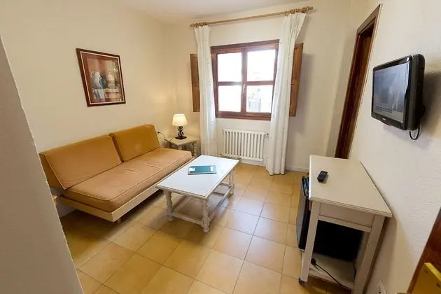 Villa, 1 habitacion. 2 adultos
