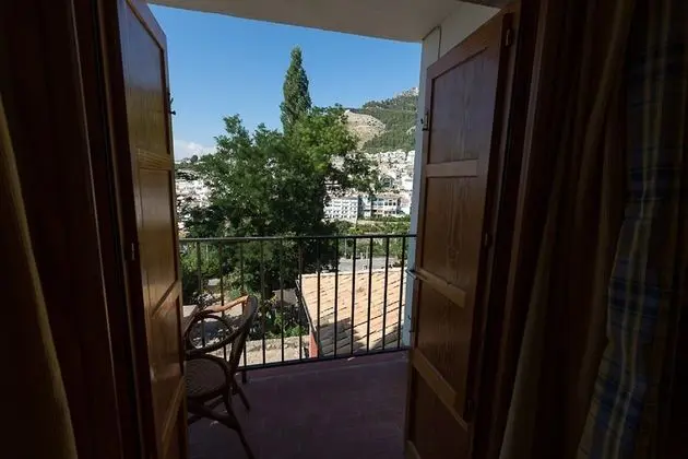 Tek Büyük veya İki Ayrı Yataklı Oda, 1 Yatak Odası, Dağ Manzaralı
