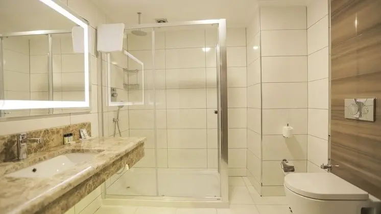 Standard Üç Kişilik Oda, Birden Çok Yatak