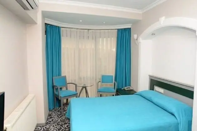 Standard Tek Büyük Yataklı Oda