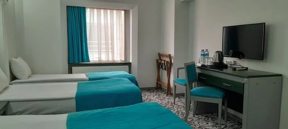Standard Üç Kişilik Oda