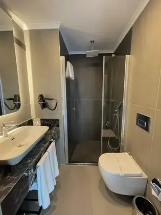 Deluxe Custom Deniz Manzaralı Oda