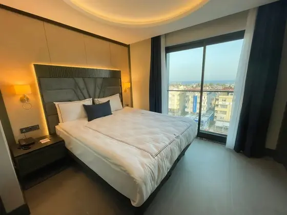 Deluxe Custom Deniz Manzaralı Oda
