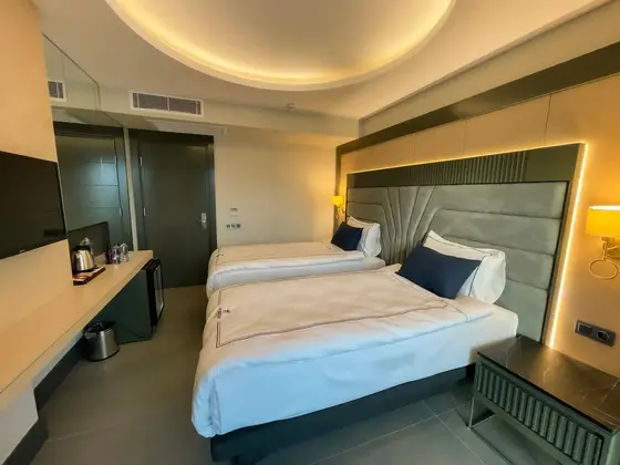 Standard Custom İki Ayrı Yataklı Oda
