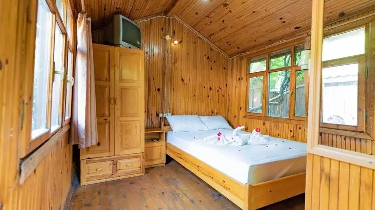 Bungalow, Bahçe Manzaralı