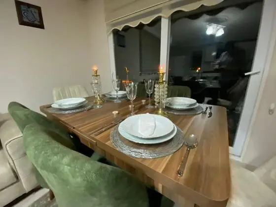 Aile Odası, Deniz Manzaralı, Bahçe Katı