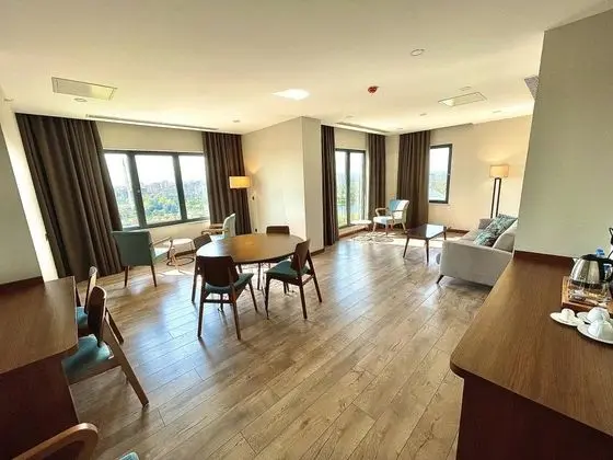 King Suite, Nehir Manzaralı