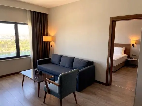 Suite, Nehir Manzaralı