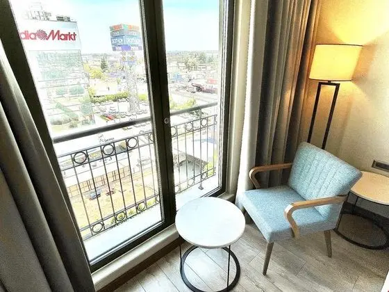 Standart Oda- Şehir Manzaralı
