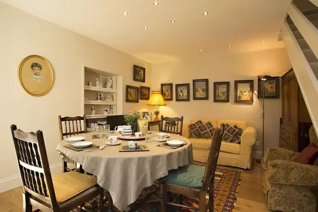 Tek Büyük Yataklı Oda, Banyolu/Duşlu