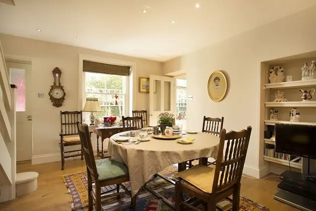 Tek Büyük Yataklı Oda, Banyolu/Duşlu