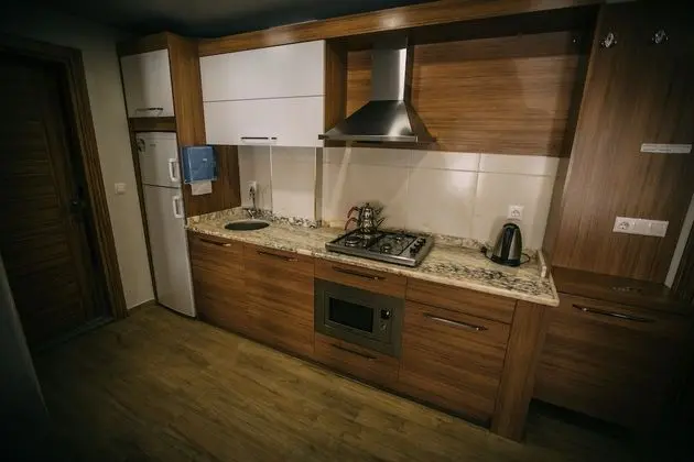 Süit, Balkon, Göl Manzaralı