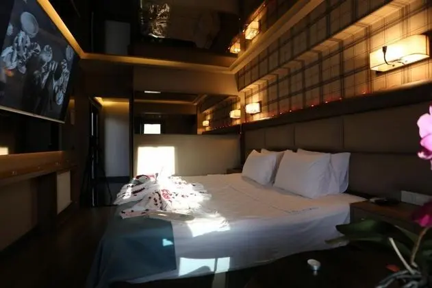 Romantik Oda, Şehir Manzaralı, Cam Tavanlı