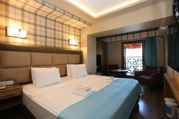 Standart Oda, Şehir Manzaralı, Balkonlu