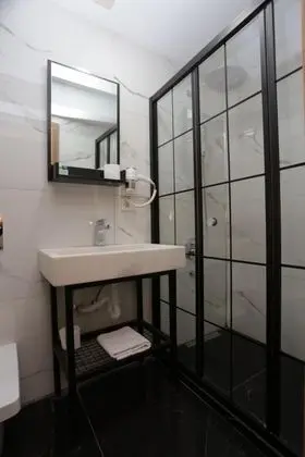 Standart Oda, Şehir Manzaralı, Balkonlu