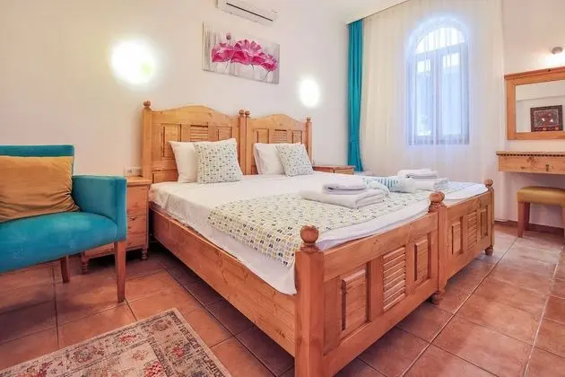 Economy Tek Büyük veya İki Ayrı Yataklı Oda