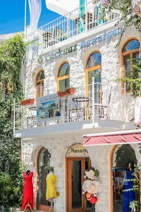 Oda, Balkon, Deniz Manzaralı