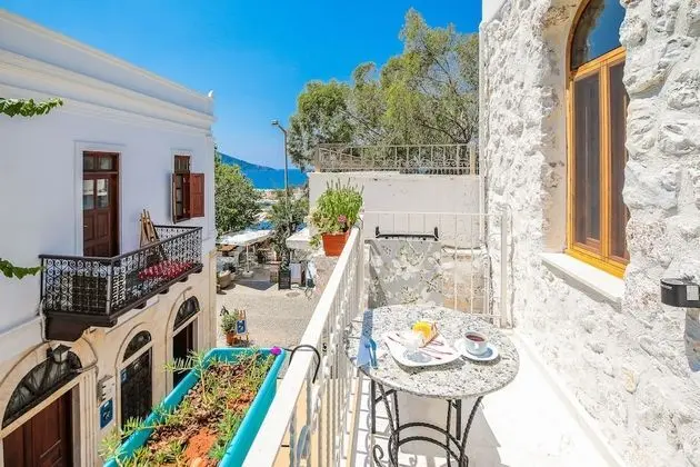 Oda, Balkon, Kısmi Deniz Manzaralı