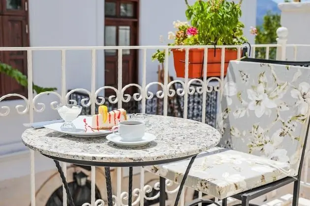 Oda, Balkon, Kısmi Deniz Manzaralı