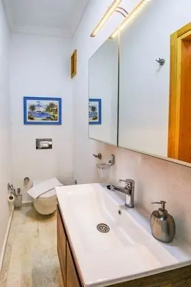 Oda, Balkon, Kısmi Deniz Manzaralı