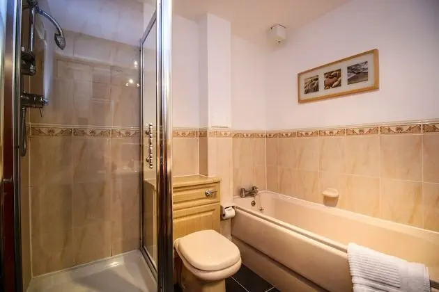 Luxury Apart Daire, 2 Yatak Odası, Engellilere Uygun (2E, Traquair)