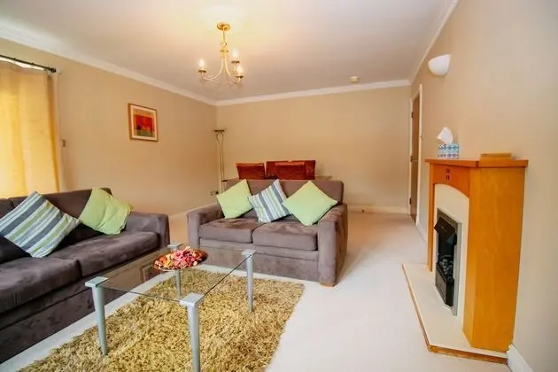Luxury Apart Daire, 2 Yatak Odası, Engellilere Uygun (2E, Traquair)