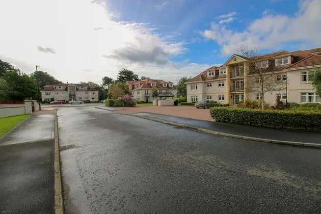 Luxury Apart Daire, 2 Yatak Odası, Engellilere Uygun (2E, Traquair)