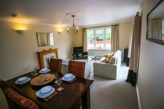 Luxury Apart Daire, 2 Yatak Odası, Engellilere Uygun (3E, Abbotsford)
