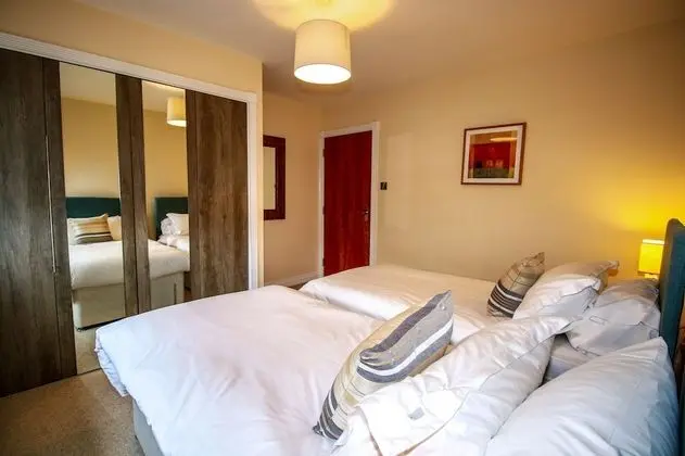 Luxury Apart Daire, 2 Yatak Odası, Engellilere Uygun (3E, Abbotsford)