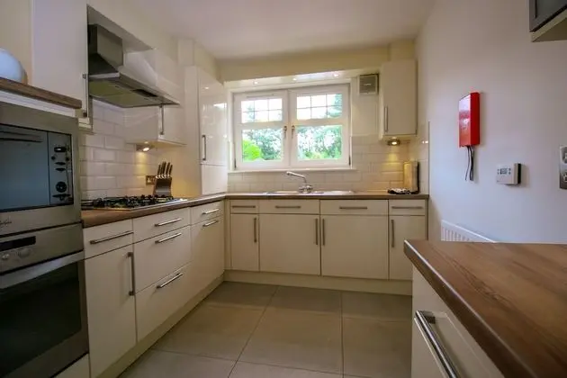 Luxury Apart Daire, 2 Yatak Odası, Engellilere Uygun (3E, Abbotsford)
