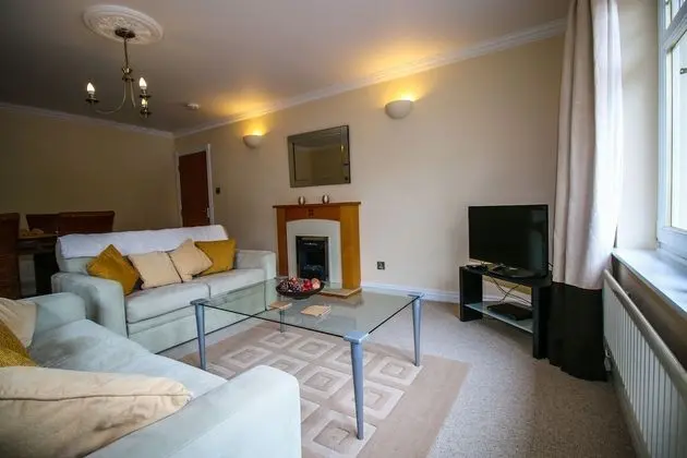 Luxury Apart Daire, 2 Yatak Odası, Engellilere Uygun (3E, Abbotsford)