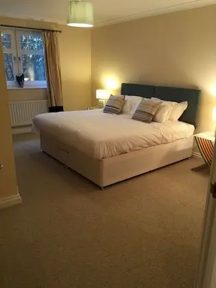 Luxury Apart Daire, 2 Yatak Odası, Engellilere Uygun (3H, Abbotsford)