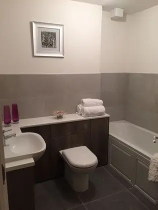Luxury Apart Daire, 2 Yatak Odası, Engellilere Uygun (3H, Abbotsford)