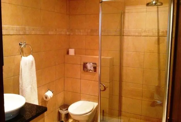 Luxury Tek Büyük Yataklı Oda