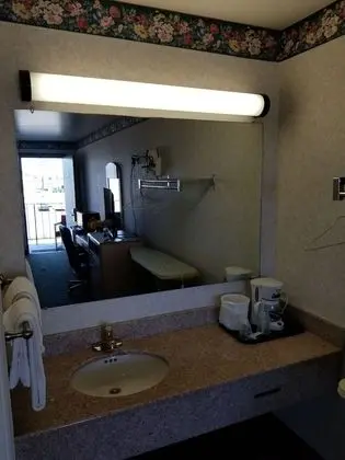 Standard Tek Büyük Yataklı Oda, 2 Büyük (Queen) Boy Yatak, Sigara İçilmez, Buzdolabı ve Mikrodalga
