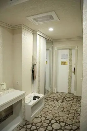 Luxury Tek Büyük Yataklı Oda