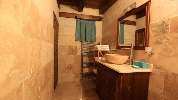 Panoramic Stone Suite