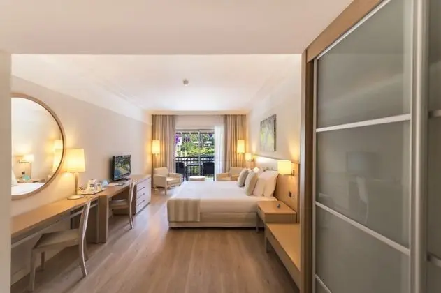 https://imagessl.etstur.com/files/images/hotelImages/TR/50153/l/Turquoise-Hotel-Oda-261265.jpg