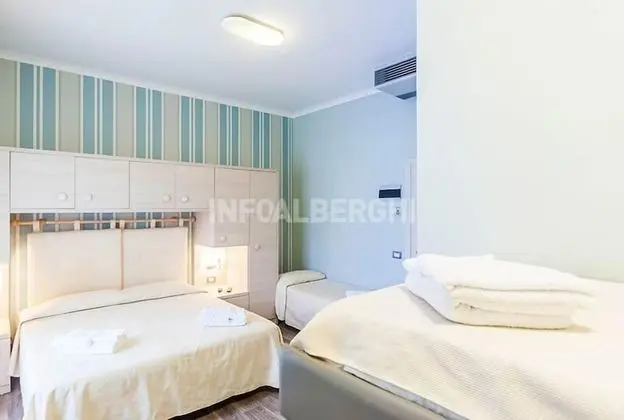 Deluxe Üç Kişilik Oda