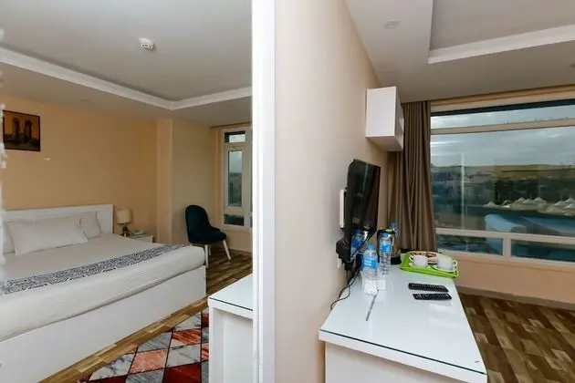Deluxe Tek Büyük Yataklı Oda, 1 Büyük (Queen) Boy Yatak, Sigara İçilmez, Dağ Manzaralı